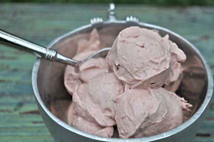 Peach Blackberry Ice Cream