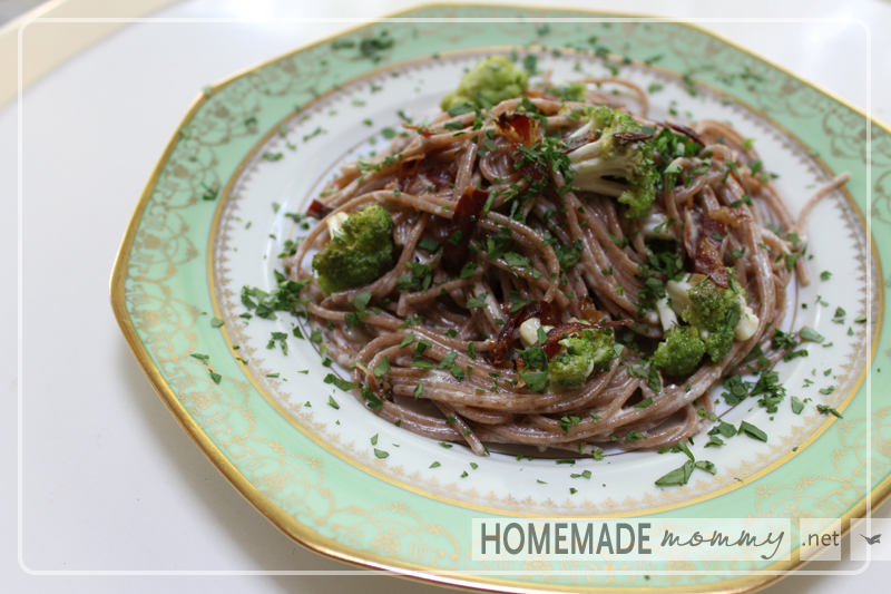 Sprouted Pasta with Broccoli and Cream Sauce